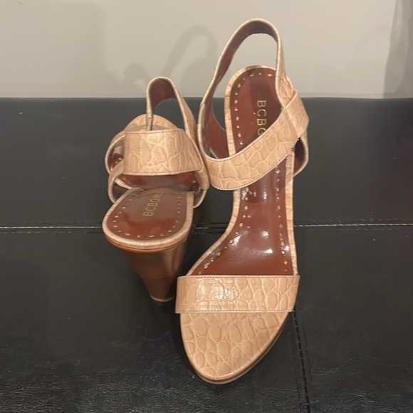 Platform open toe shoes - Picture 2 of 3